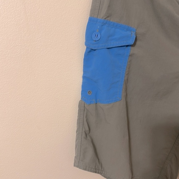 Patagonia Men’s Patch Pocket Wavefarer
Boardshorts 20'' Size 33 - Picture 5 of 8